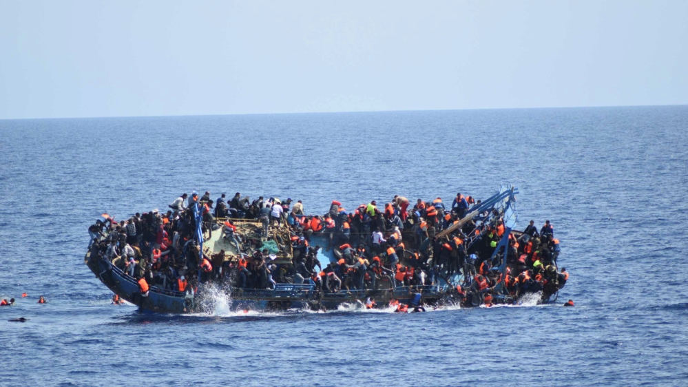 Çeşme Açıklarında Kaçak Göçmenleri Taşıyan Tekne Battı:5 kişi Ölü,14 kişi kurtarıldı
