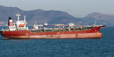 Çin Konteyner Gemisi, Kimyasal Tankerden 16 Mürettebatı Kurtardı