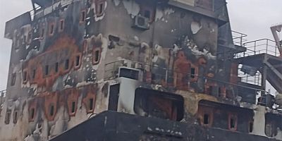 Karadeniz'de  gemide büyük yangın, 1 mürettebat kayıp- VİDEO
