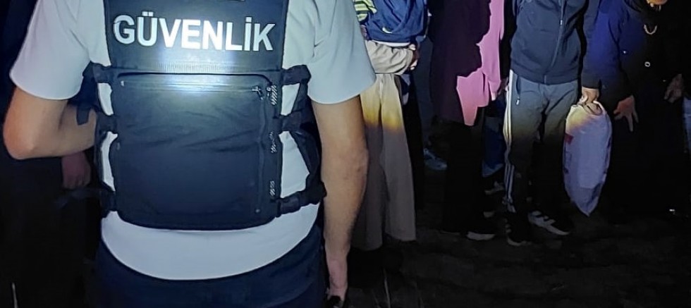 Çanakkale’de 22 Düzensiz Göçmen Yakalandı