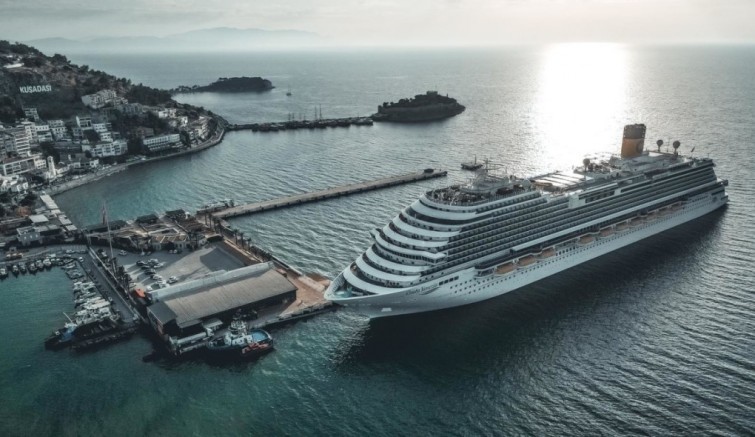 KRUVAZİYERLER REKORA YELKEN AÇTI