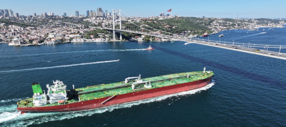 TÜRK BOĞAZLARI 2025’TE 84 BİN 640 GEMİLİK TRAFİĞİ YÖNETTİ