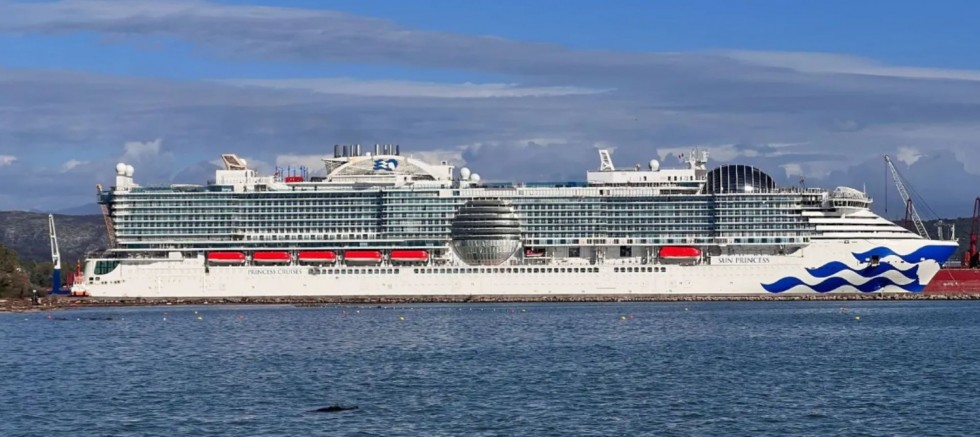 Princess Cruises'un En Büyük Yolcu Gemisi Teslim Edildi