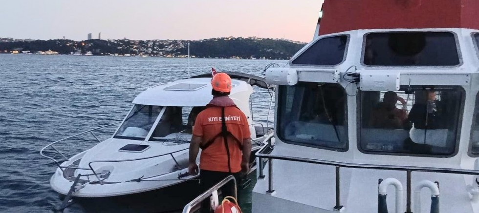 Sarıyer Açıklarında Su Alan Tekne Kurtarıldı