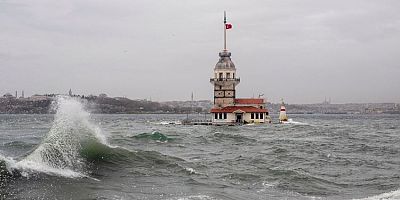 FIRTINA VE KUVVETLİ SAĞANAK YAĞIŞ BEKLENİYOR