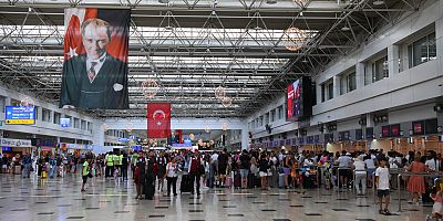 HAVALİMANI KAPASİTESİ 26 AB ÜLKESİNİN NÜFUSUNU AŞTI